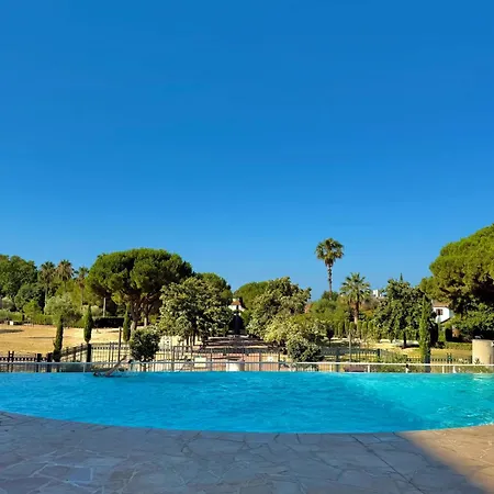 - Studi 2 Personnes - Parking - Piscine - Climatisation *